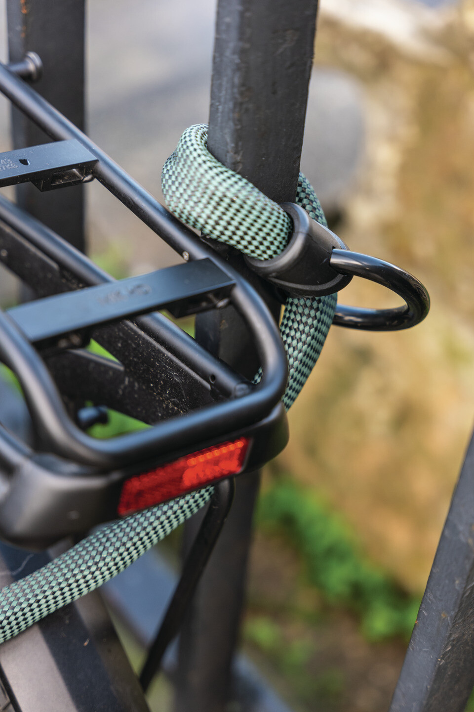 ABUS 1806/110 black INFINITY LOOP - čierna