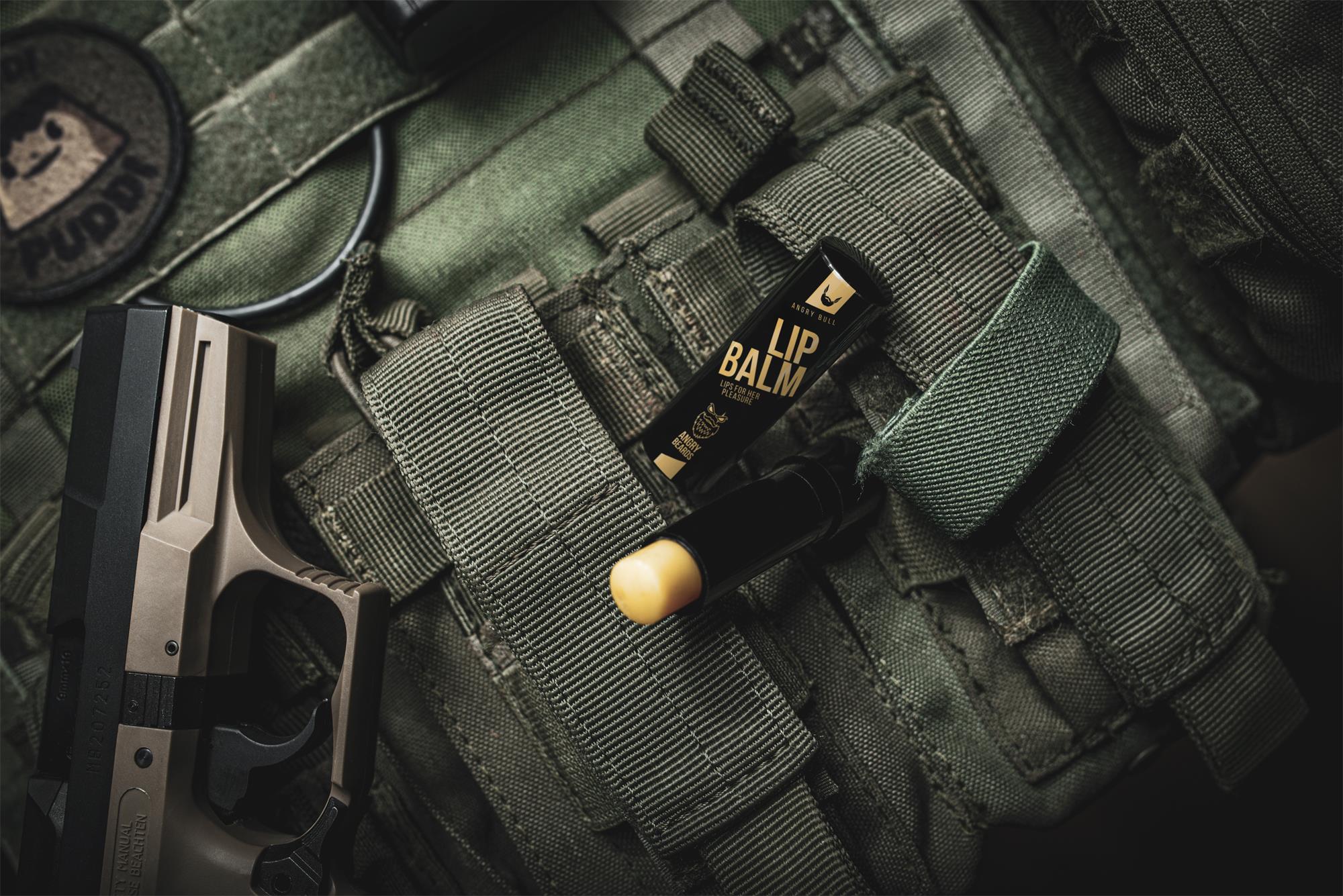 Angry Beards Angry Bull balzam na pery 4,8 ml