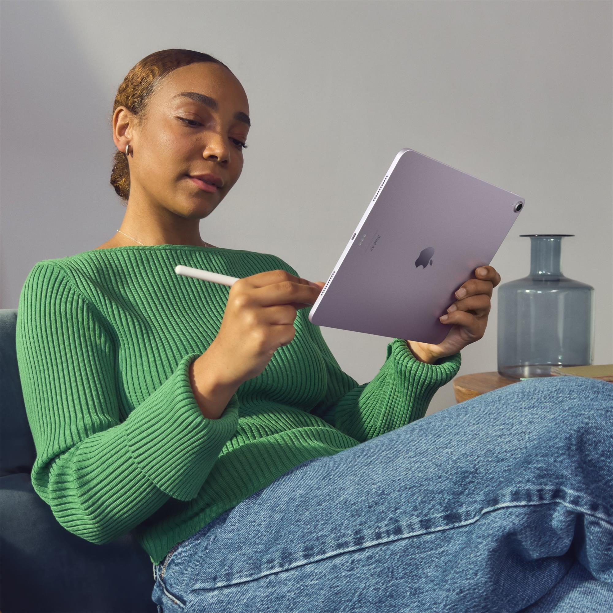 Apple iPad Air M2 2024 11" Wi-Fi 256 GB vesmírne sivý (MUWG3HC/A)