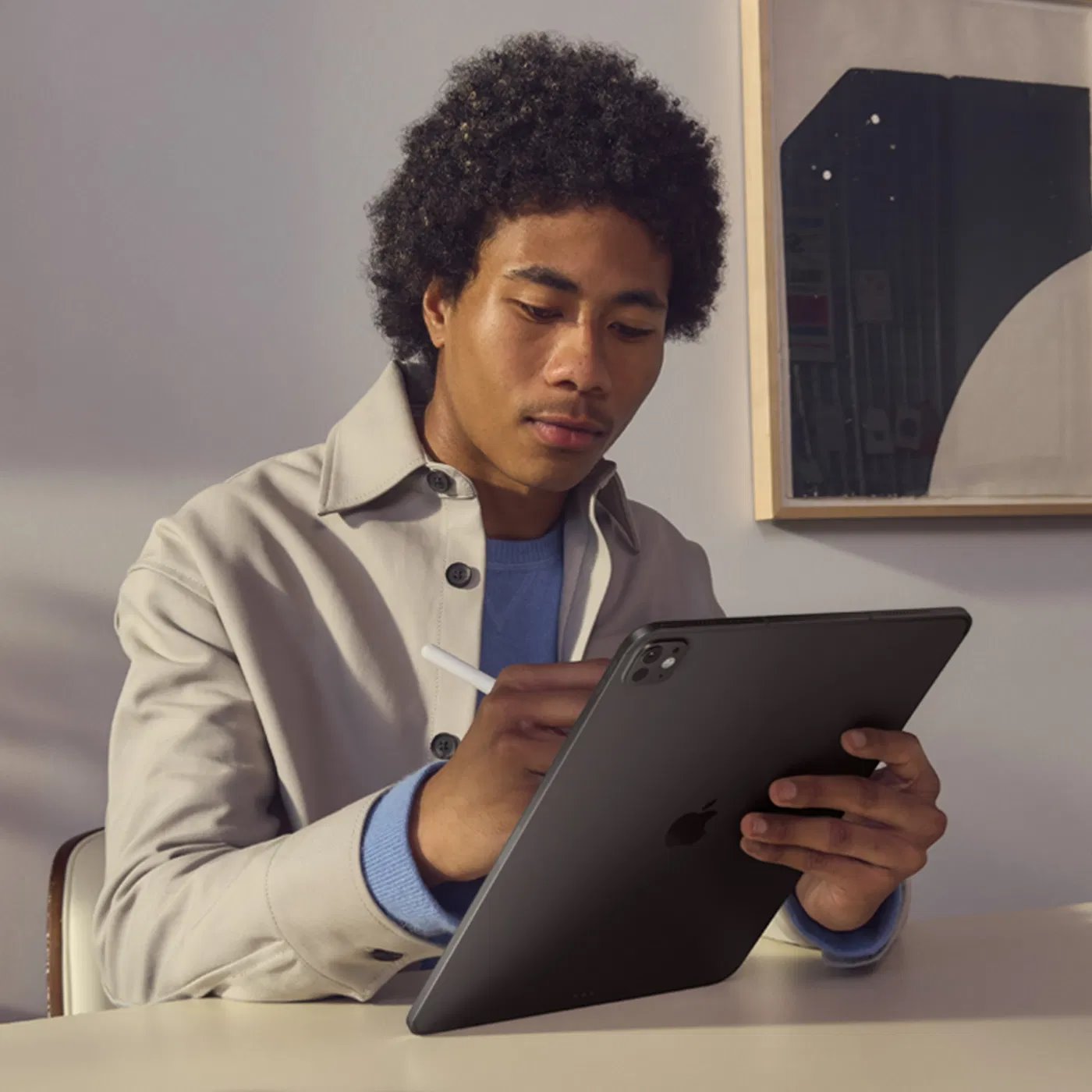 Apple iPad Pro M5 13" Wi-Fi 2TB s nanotexturou, Vesmírně černá