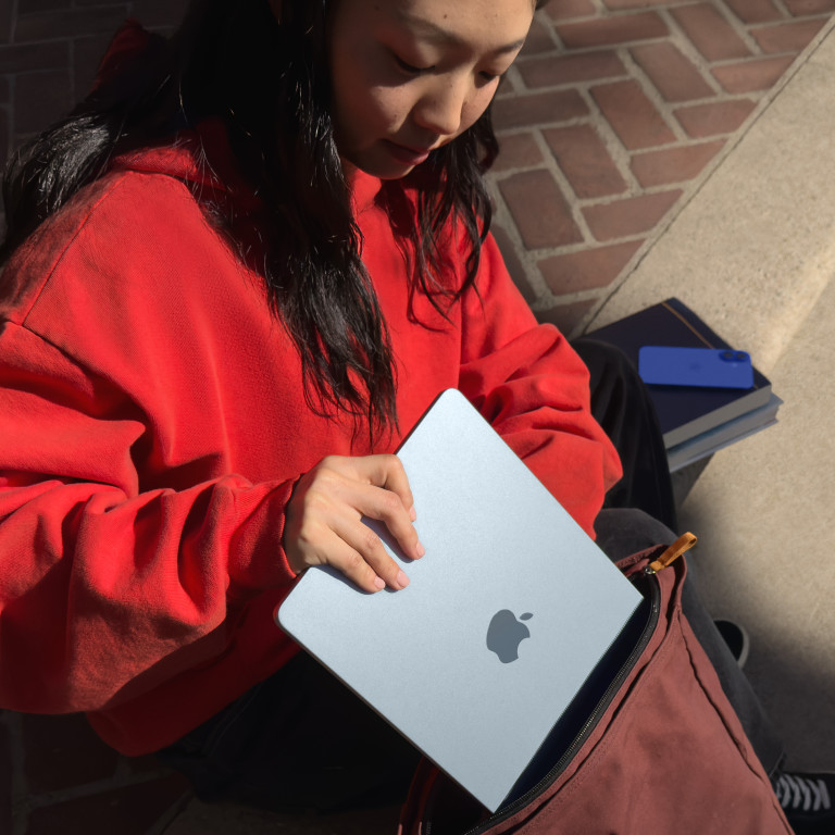 Apple MacBook Air 13, M4 16GB,256GB, silver, CZ znaky