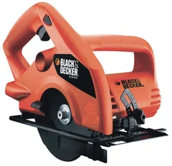 Black&Decker KS40 Pila kotoučová, 710W, 4100 ot/min, nastavení hloubky řezu,možnost odsávání prachu, kotouč až 140mm