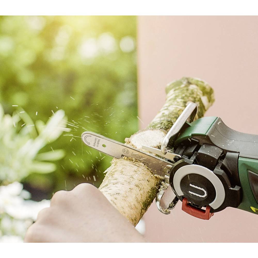 BOSCH Akumulátorová pila NanoBladeEasyCut 12 - 1× aku 2,0 Ah + nabíječka (0.603.3C9.000)