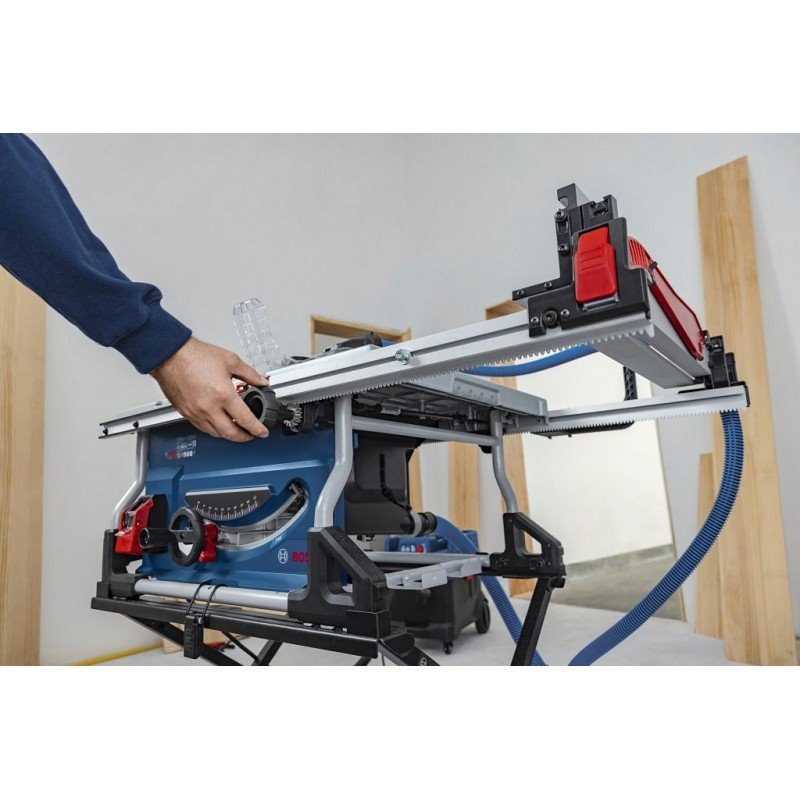 BOSCH Stolní pila PRO GTS100-254 (0.601.B30.700)