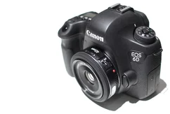 Canon EOS 6D + EF 40 STM, 20,2MPix (8035B047)