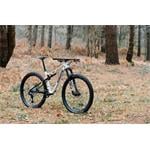 Celoodpružené kolo MMR KENTA 10 - Light Grey N Black - vel.M / 25/2026