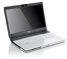FSC AMILO Xi3650 18,4" P8400,3GB,320GB,GF9600M GT,DVD±RW, WL,BT,CAM,VHP