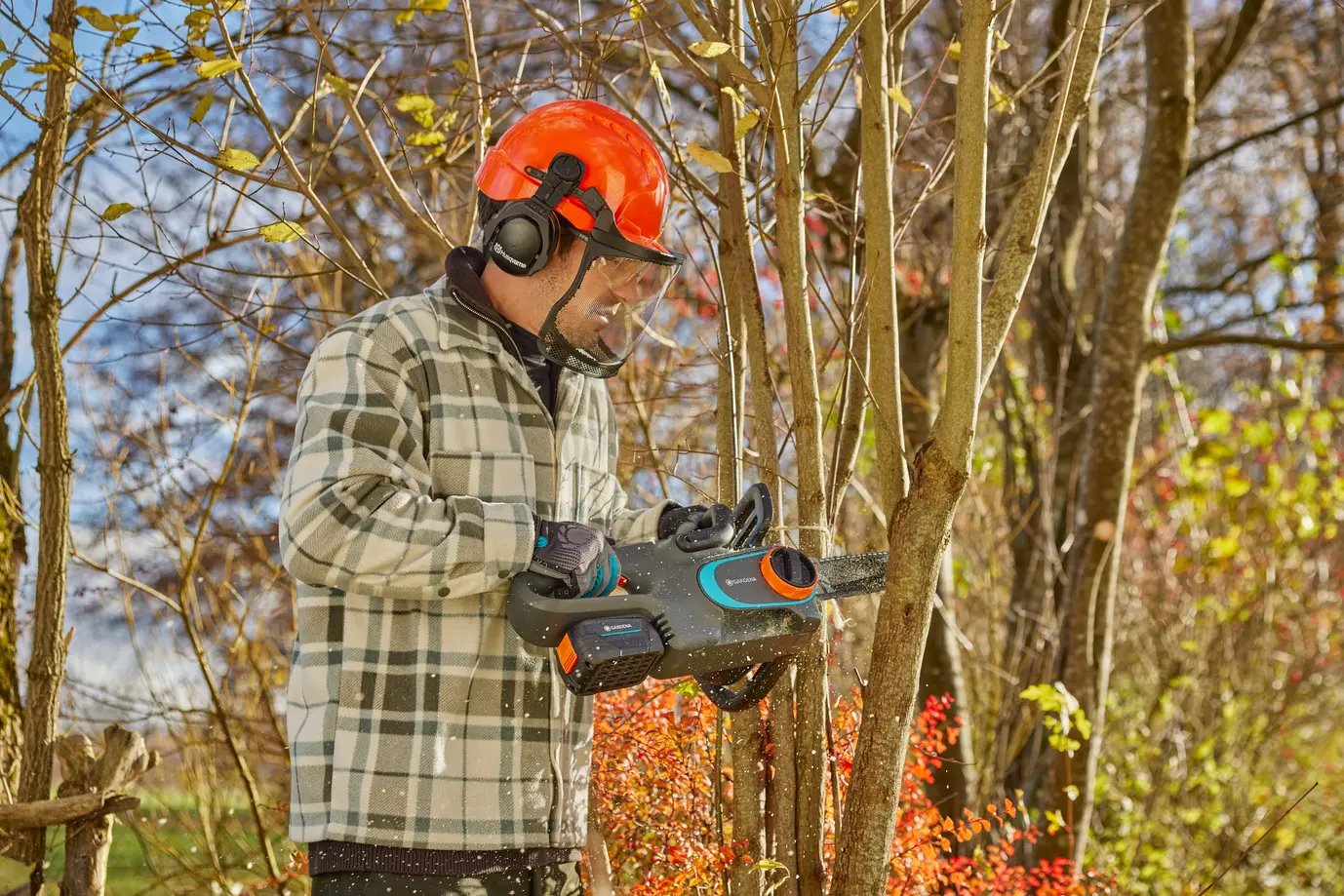 Gardena 14790-20 Akumulátorová řetězová pila PowerSaw 250/18V P4A - set