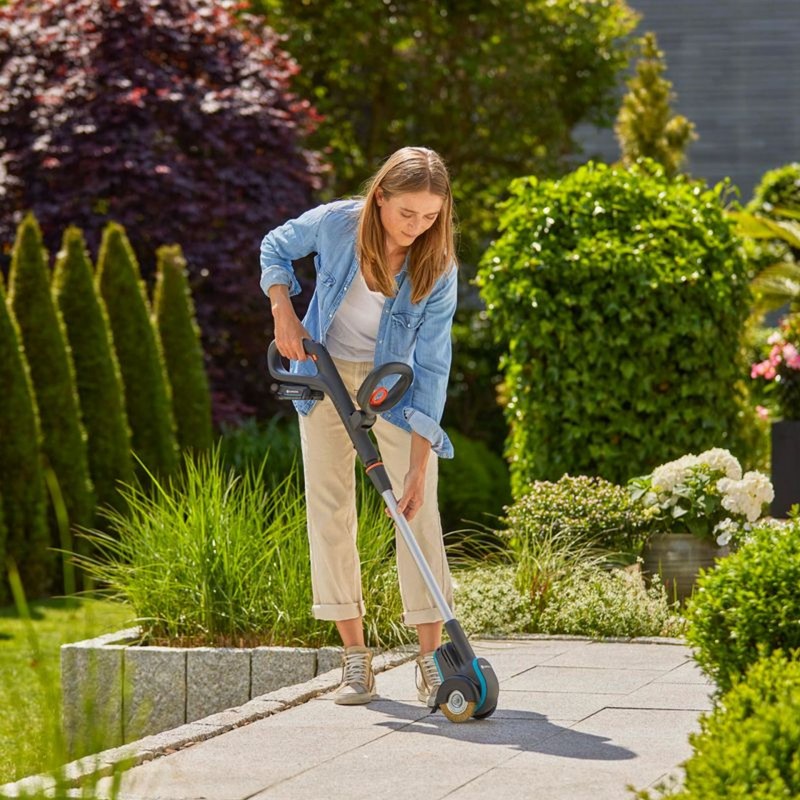 Gardena 14820-55 Akumulátorový kartáč na plevel EasyWeed 1800/18V P4A, solo