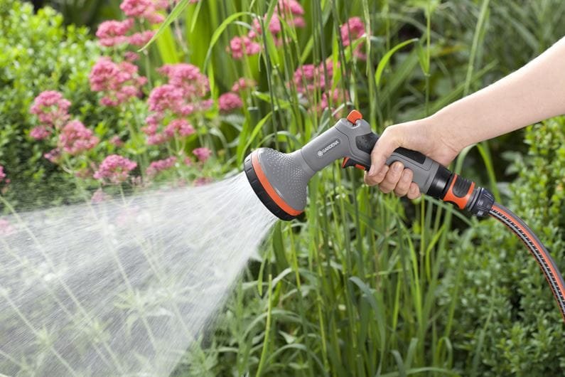 Gardena 18319-20 Postrekovač na záhony Comfort