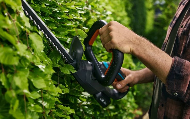 GARDENA akumulátorové nožnice na živý plot EasyCut 45/18V - bez akumulátora
