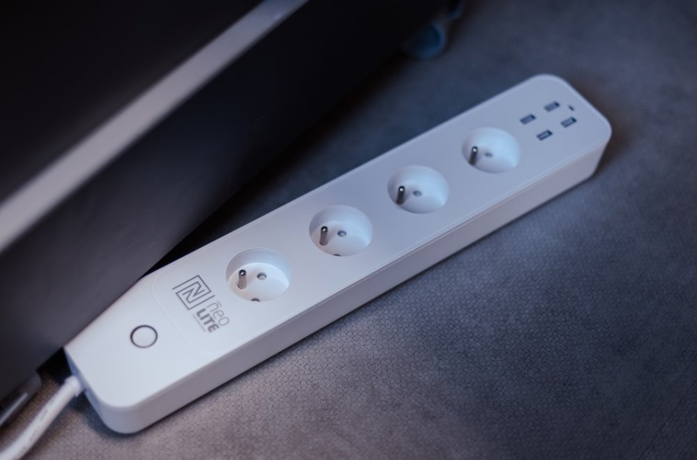 Inteligentný predlžovací kábel IMMAX NEO LITE SMART