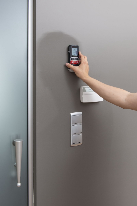 Kreator KRT706400 - Multifunkční detektor 4-IN-1