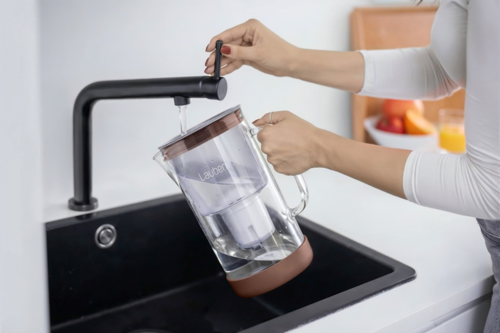 Lauben Glass Water Filter Jug 25GW