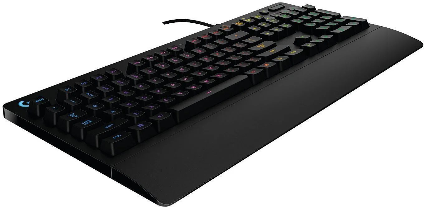 Logitech G213 - CZ/SK