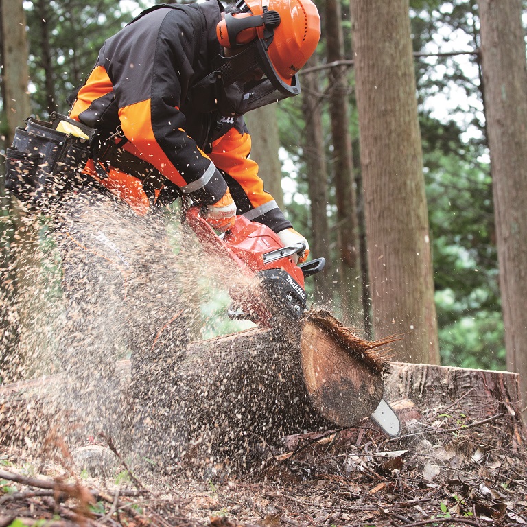 MAKITA Akumulátorová reťazová píla 500 mm Li-ion XGT 40V,bez batérie Z