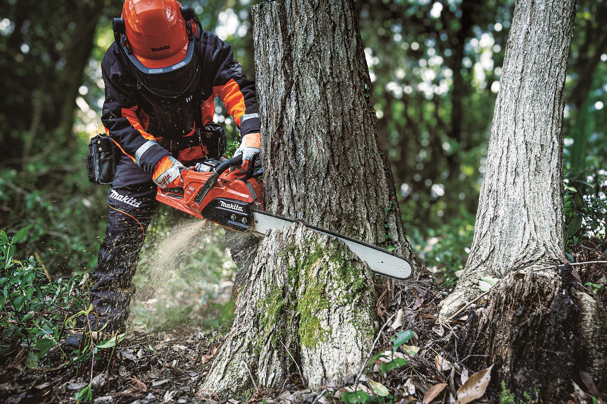 MAKITA Akumulátorová reťazová píla 500 mm Li-ion XGT 40V,bez batérie Z