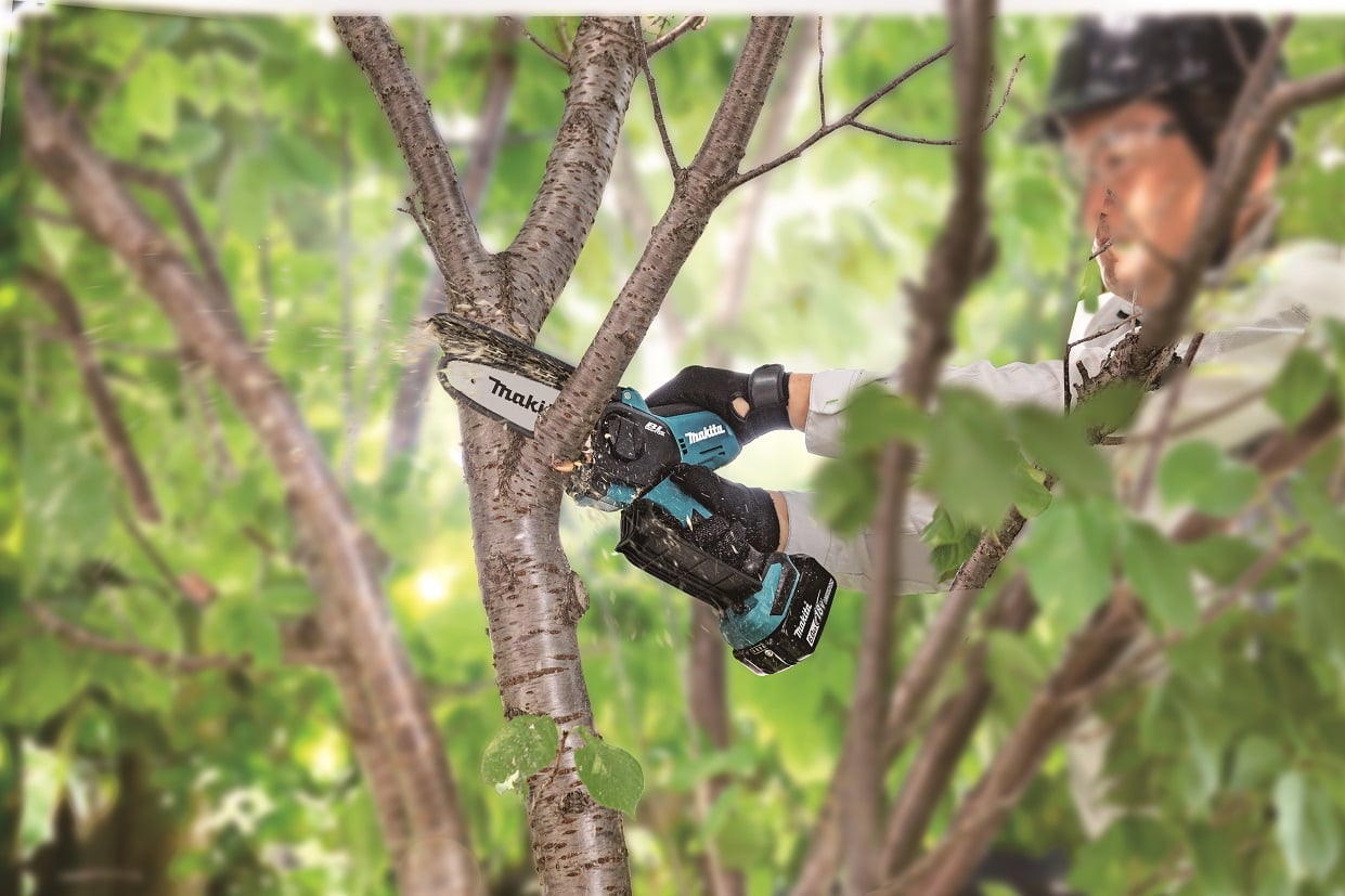 MAKITA Akumulátorová vyvetvovacia píla 150 mm Li-ion LXT 18V/1x5,0 Ah