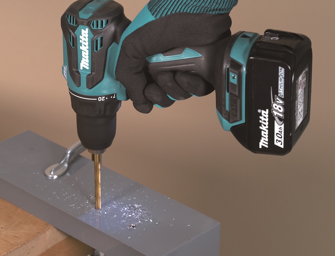 Makita DDF490Z Aku bezuhlíkový šroubovák Li-ion LXT/LXTB 18V, bez aku