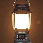 MAKITA MR009GZ Akumulátorové rádio s DAB, Bluetooth a LED svietidlom Li-ion XGT 40 V Z