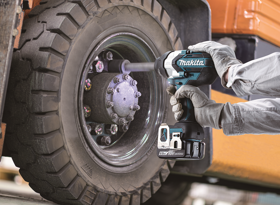 MAKITA Rázový uťahovák 3/4" Li-ion LXT 18V, bez batérie