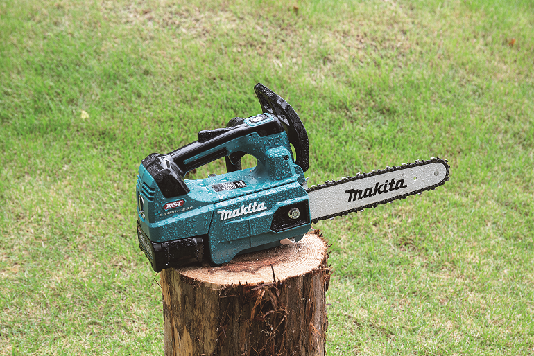 MAKITA UC006GZ Aku řetězová pila carving 250 mm Li-ion XGT 40V, bez aku Z