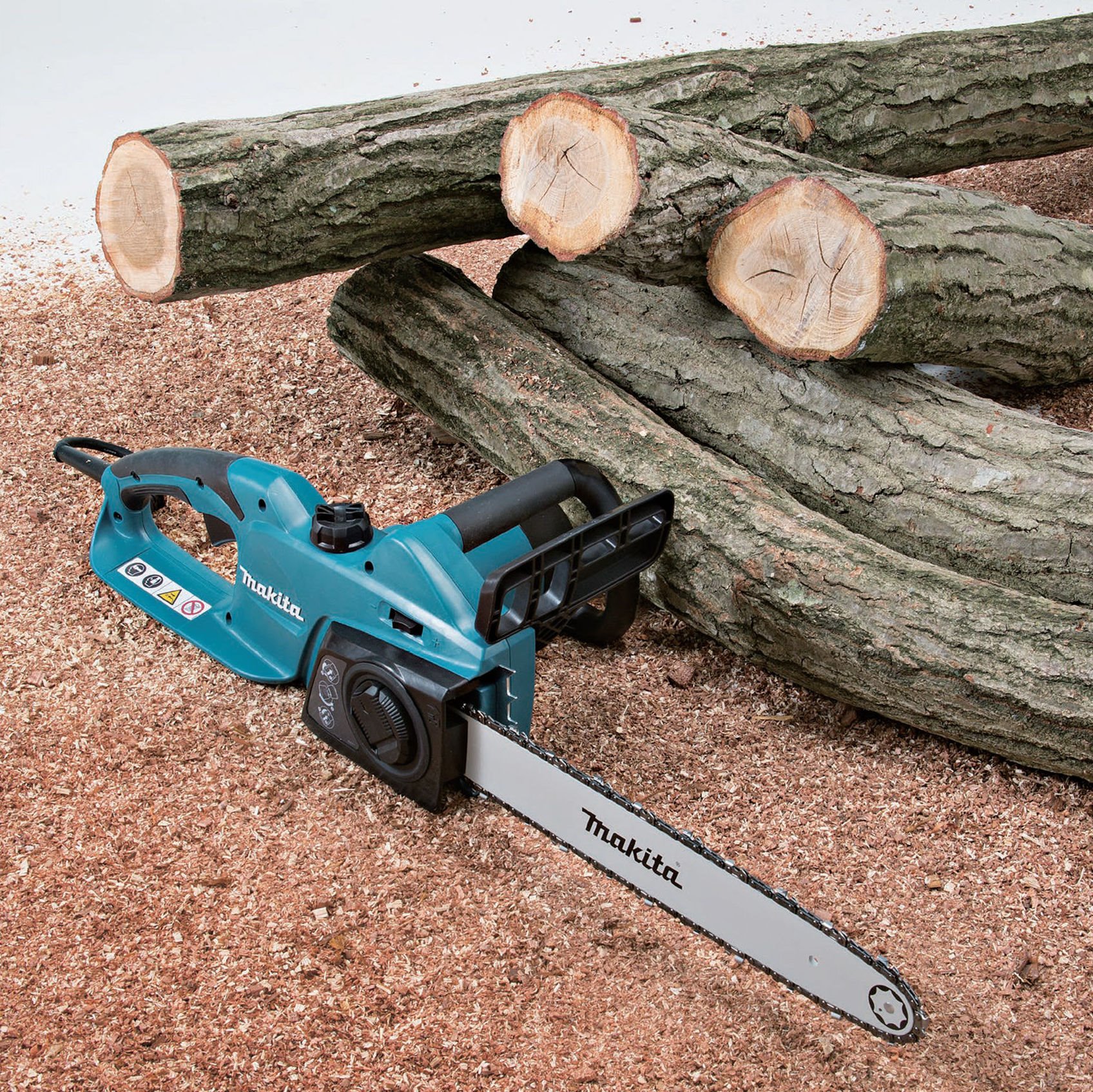 MAKITA UC4041A Elektrická reťazová píla 40 cm, 1800 W