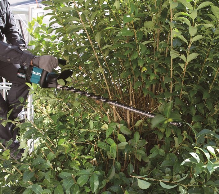 Makita UH006GM201 Akumulátorové nožnice na živý plot 600 mm Li-ion XGT 40V/4Ah