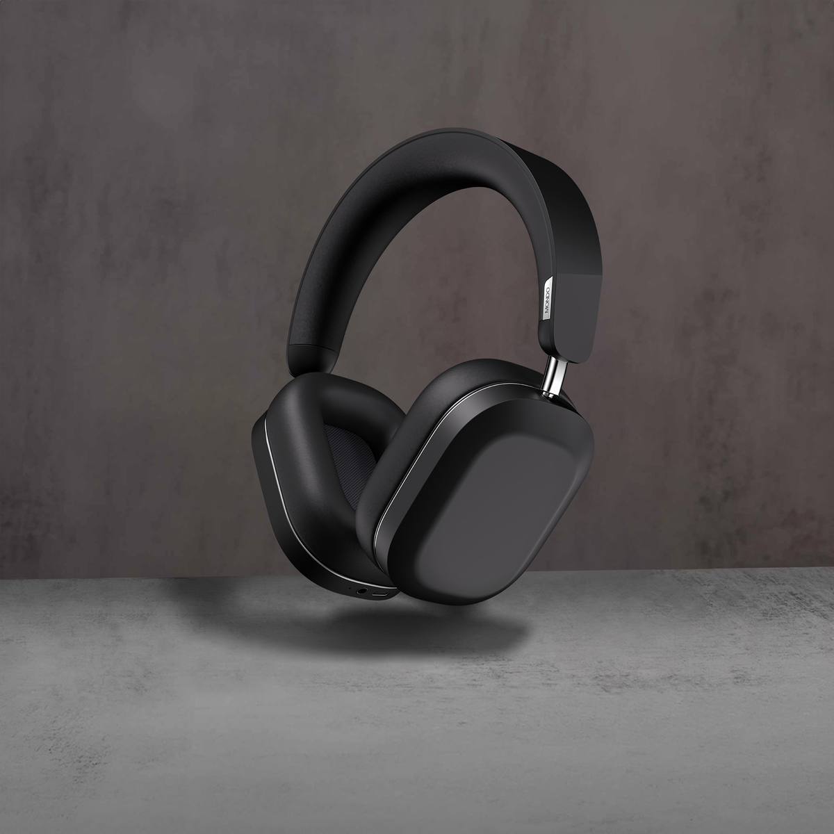 MONDO Over-Ear Headphones (Black)