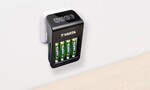 Nabíjačka Varta s LCD konektorom + 4x AA 2100 mAh
