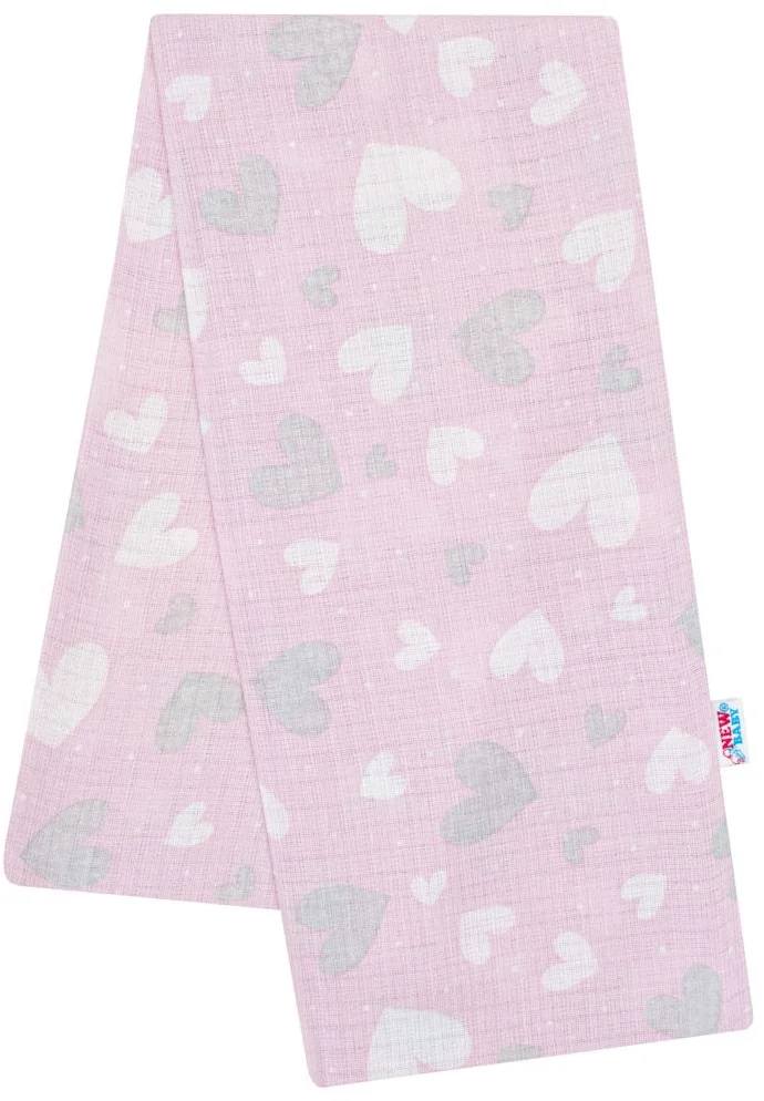 New Baby Bavlněná plena s potiskem růžová srdíčka