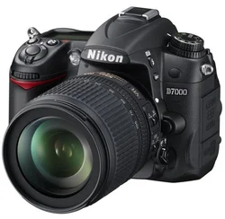 Nikon zrcadlovka D7000 + 18-105 VR AF-S DX, 16.2 MPix