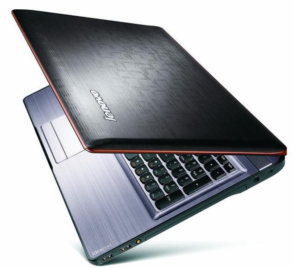 Notebook Lenovo ideapad Y570 15,6" Core i5-2410M,8GB,500GB,GF GT555M s 1GB, DVD±RW,WiFi,BT,CAM,W7HP-64bit