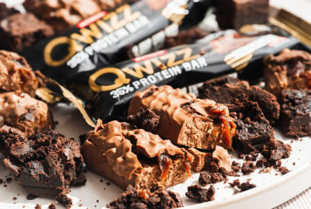 Nutrend QWIZZ protein bar 60 g, mandle+čokoláda