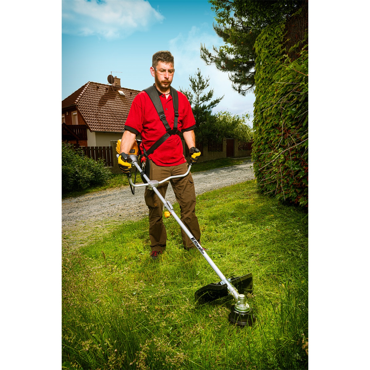 Riwall PRO Křovinořez benzínový RPB 360 4T