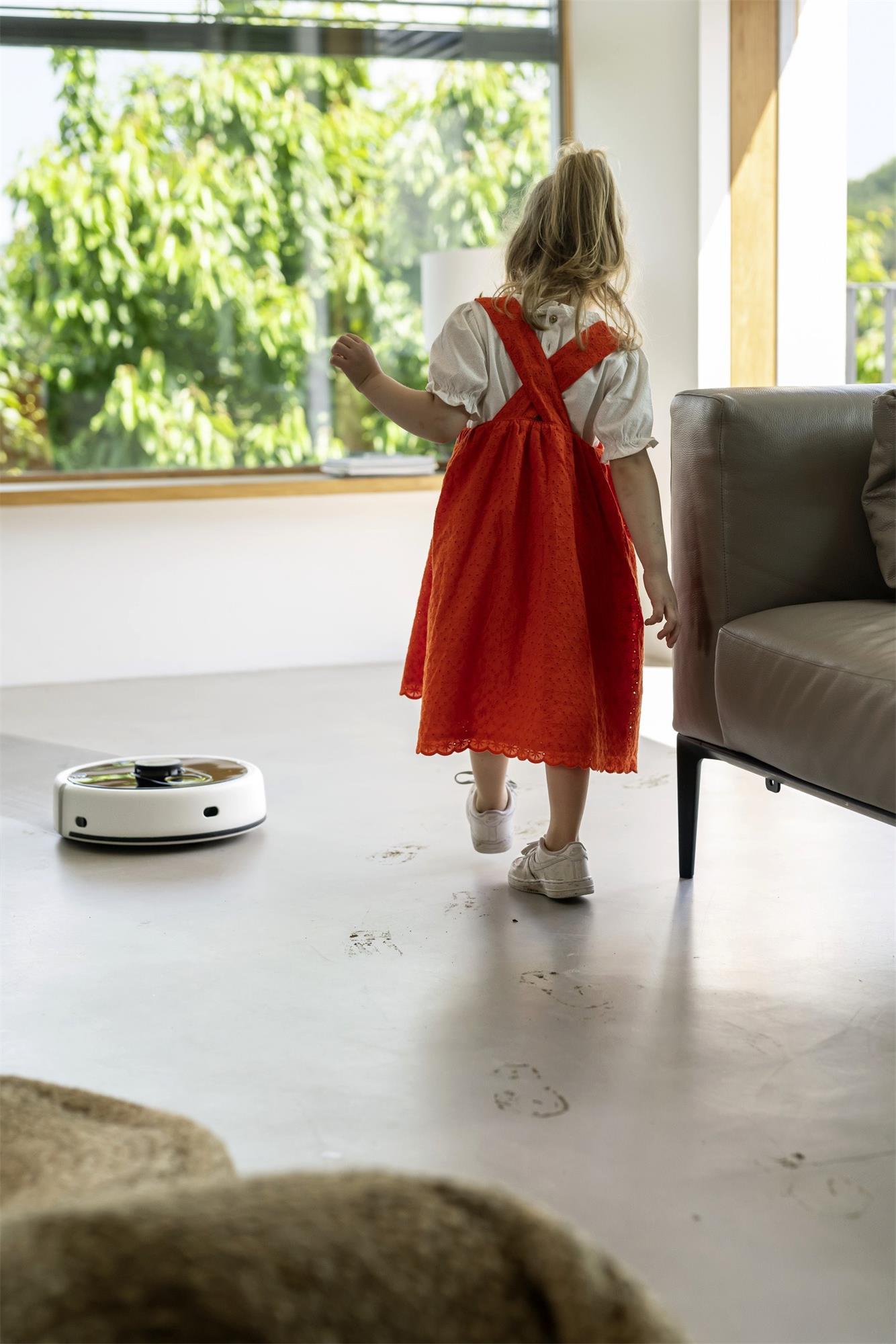 Robotický vysávač Kärcher RCF 3 na mokré a suché vysávanie (1.269-660.0)