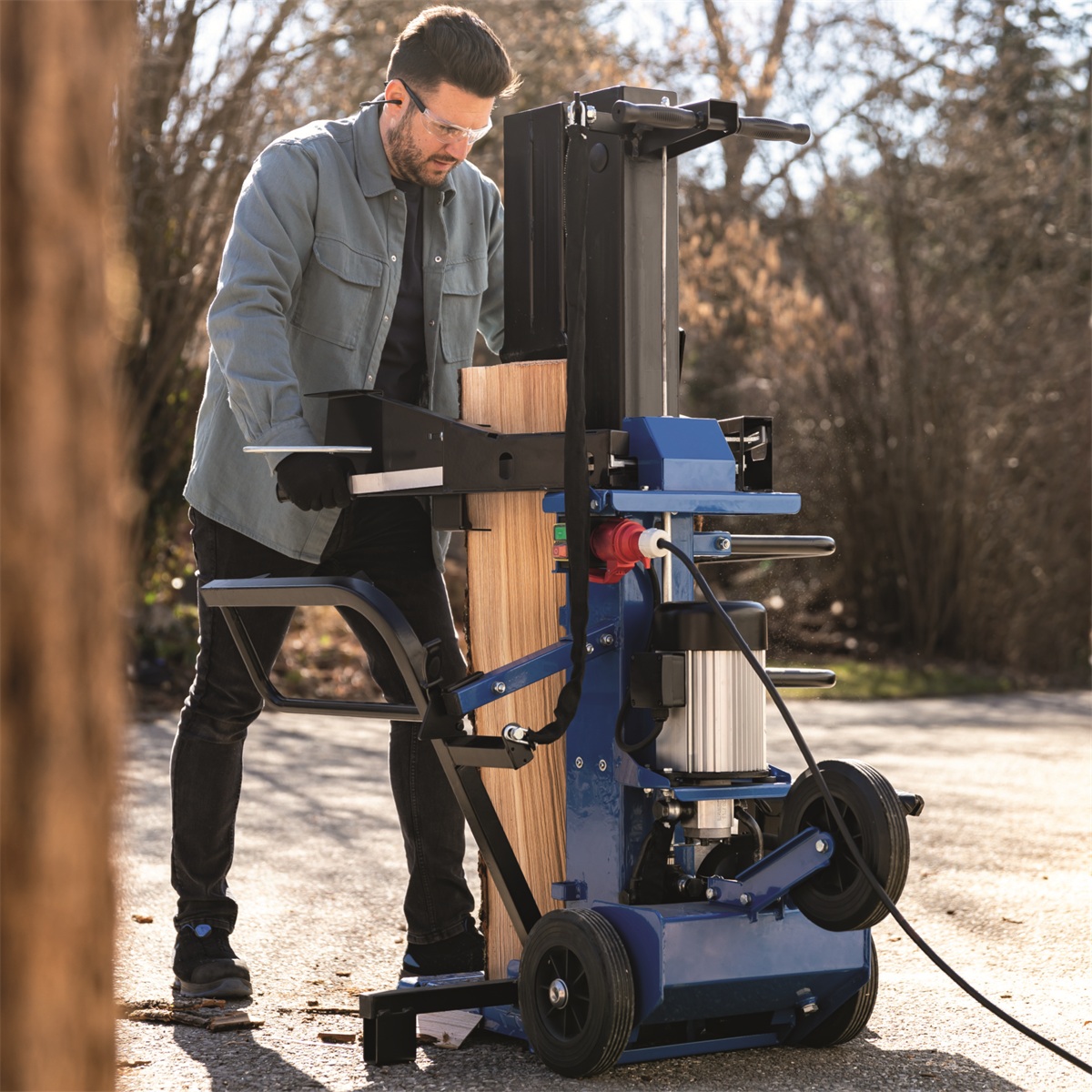 Scheppach Compact 15 T vertikální štípač na dřevo