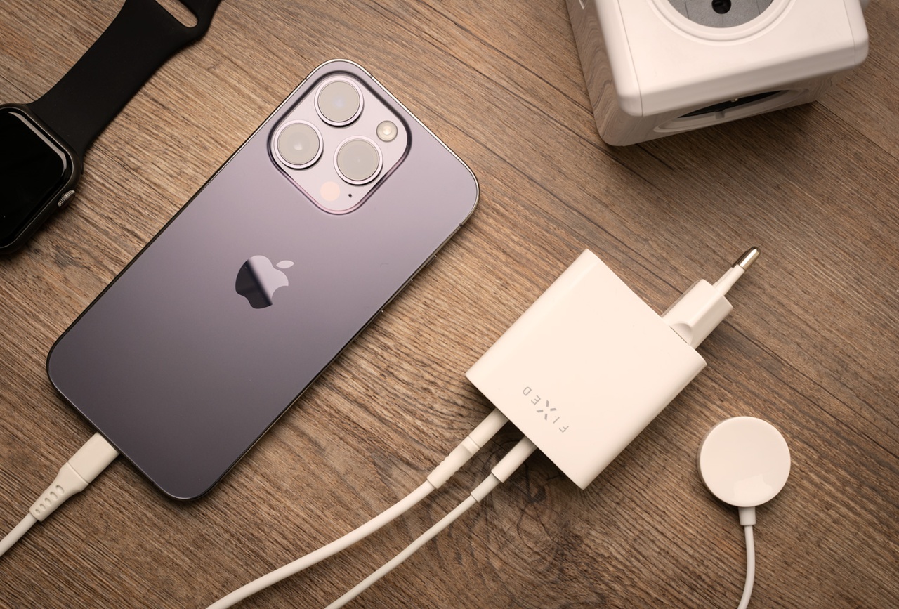Sieťová nabíjačka FIXED s výstupom 2x USB-C, podpora PD, 65 W, biela