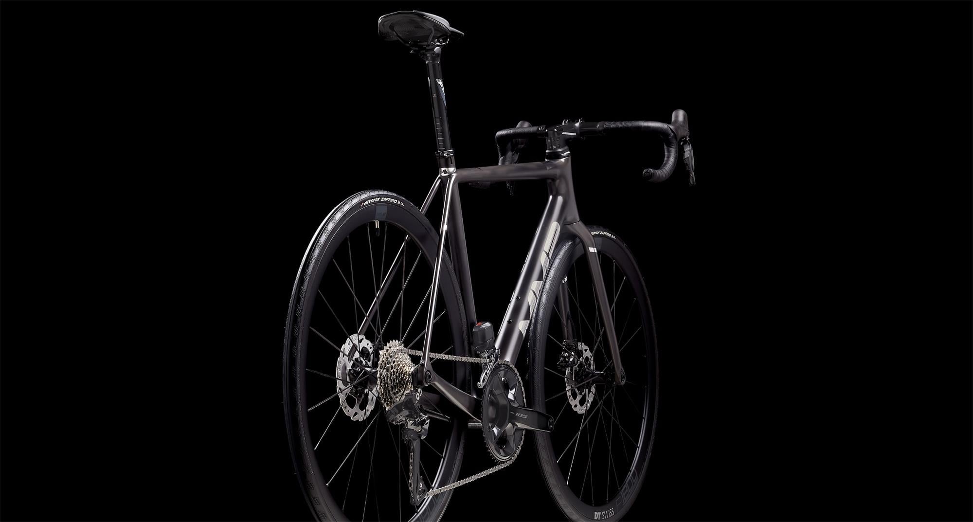 Silniční kolo MMR ADRENALINE 30 - Carbon N Chrome - vel.S 24/2025
