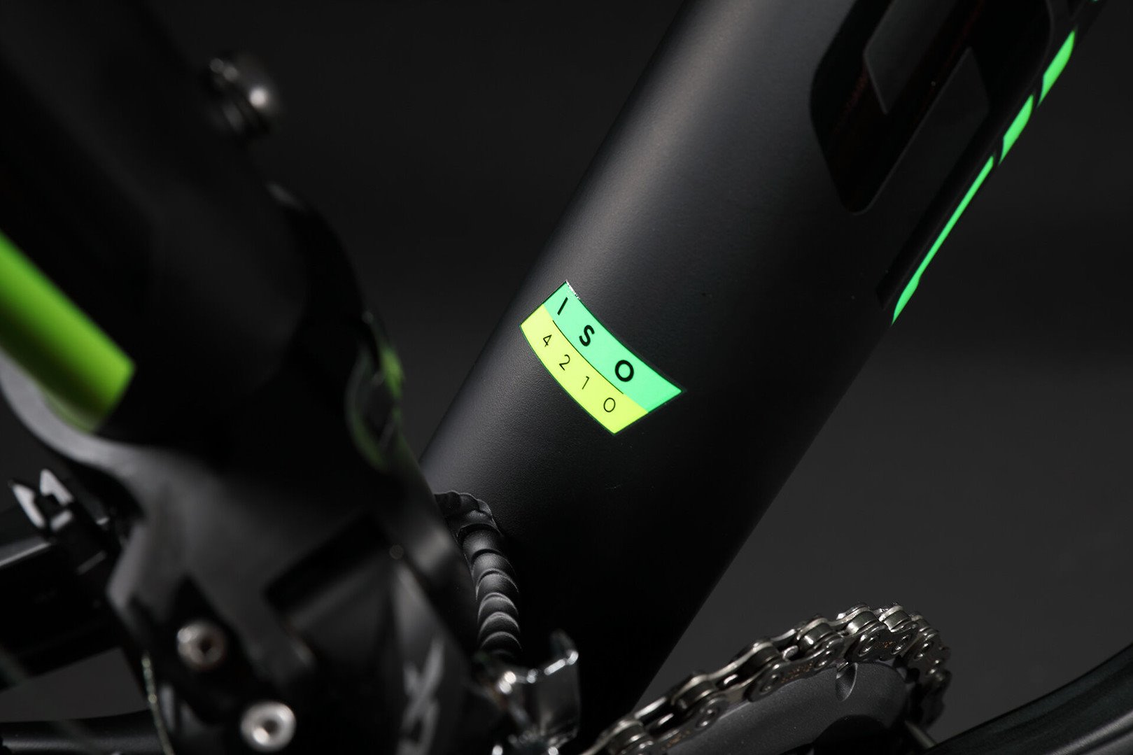 silverback sola 2 price