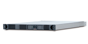 SMART-UPS 1000VA, RM 1U, USB & Serial, černá