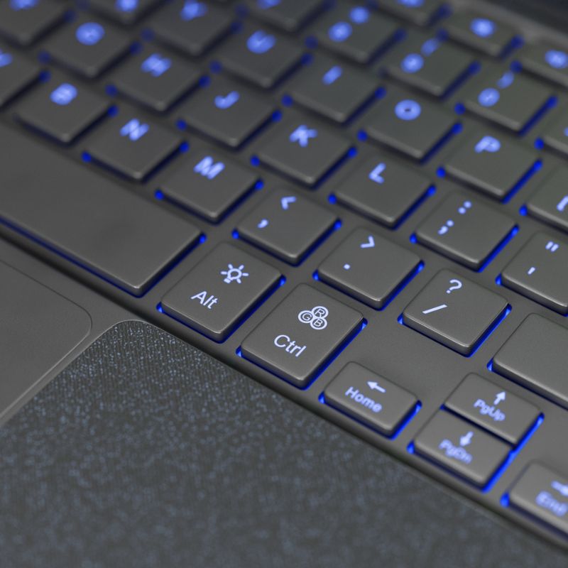 Spello kryt s podsvícenou klávesnicí | Samsung Tab A9+ 11” | CZ | černá | integrovaný stojánek a slot na stylus
