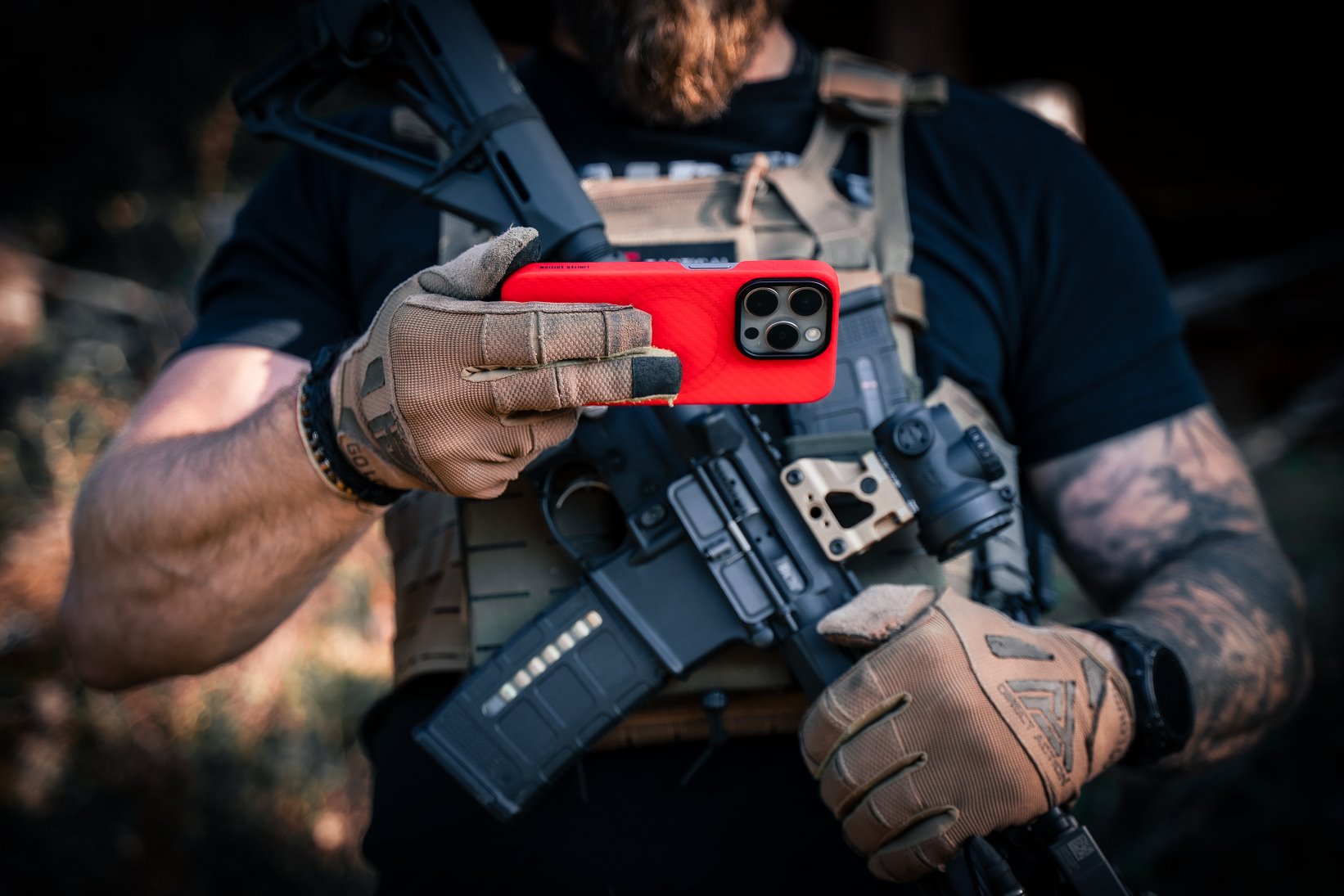Tactical MagForce Aramid Bloody Mary Limited Ed. pro Apple iPhone 16