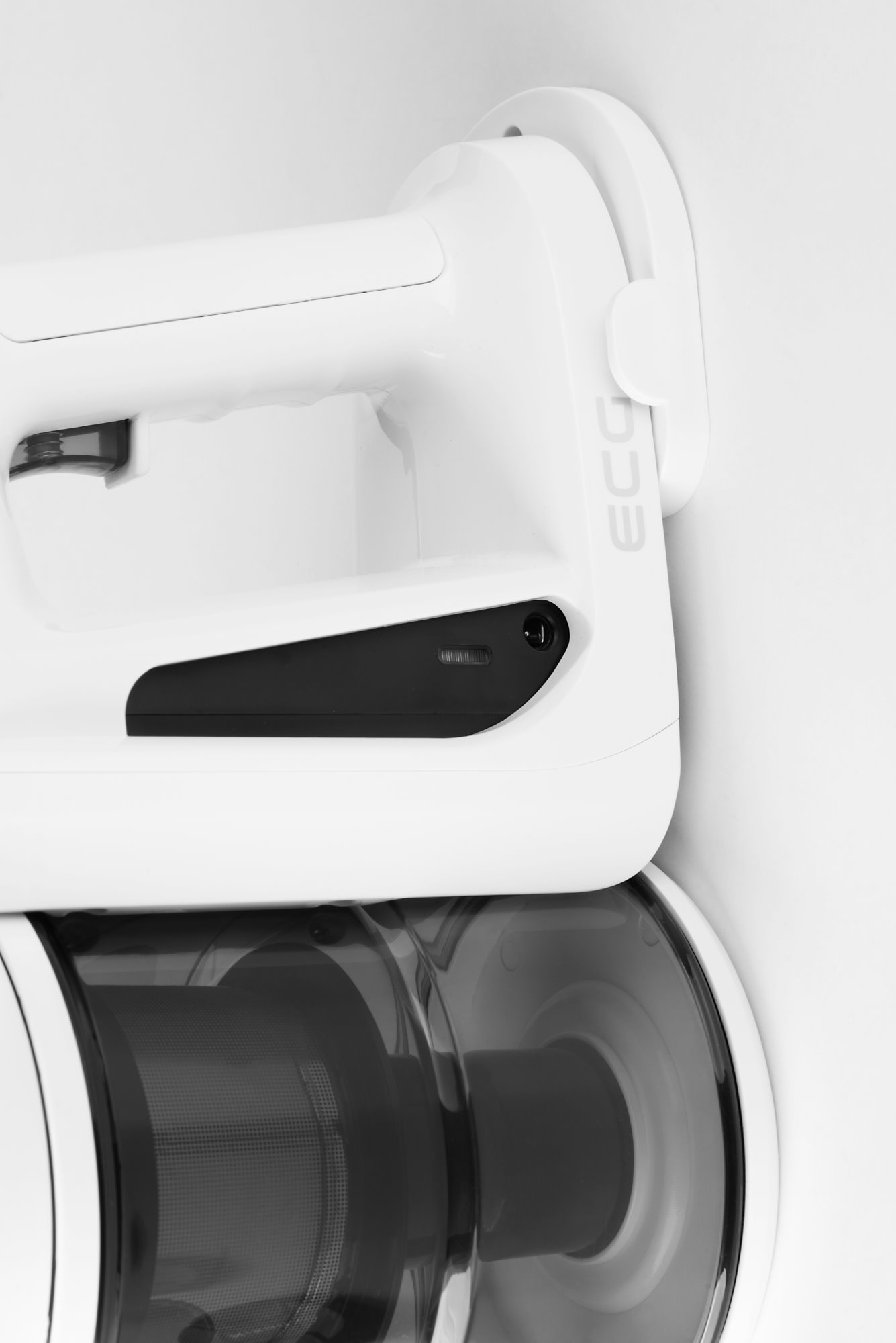 Tyčový vysávač ECG VT 5220 2v1 Flex Clean