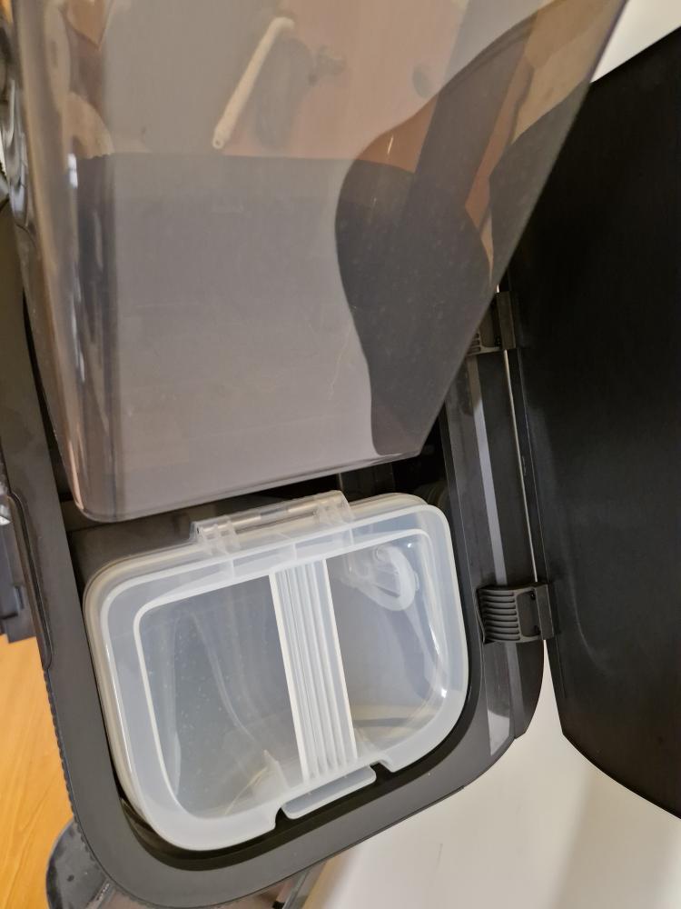 Úklidový robot Dreame X40 Ultra Complete, černý
