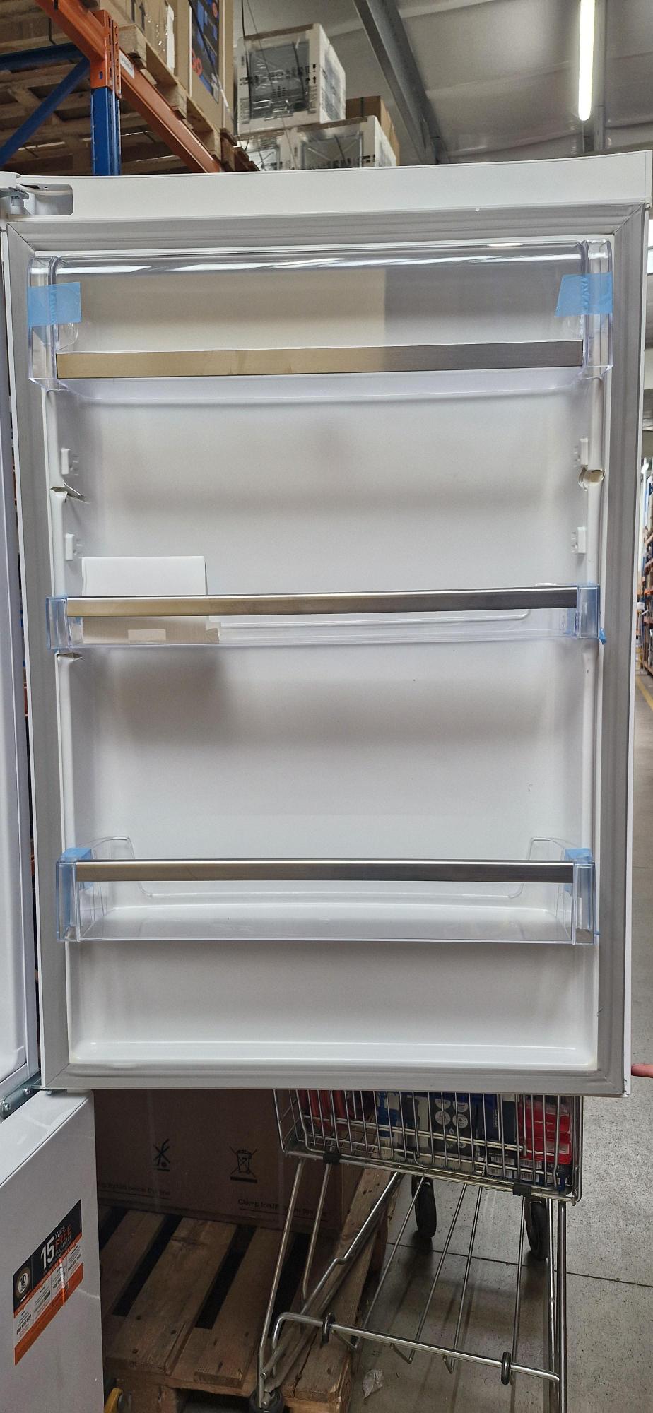 Whirlpool WB70E 973 W